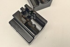 Zakládací lože plast frézované